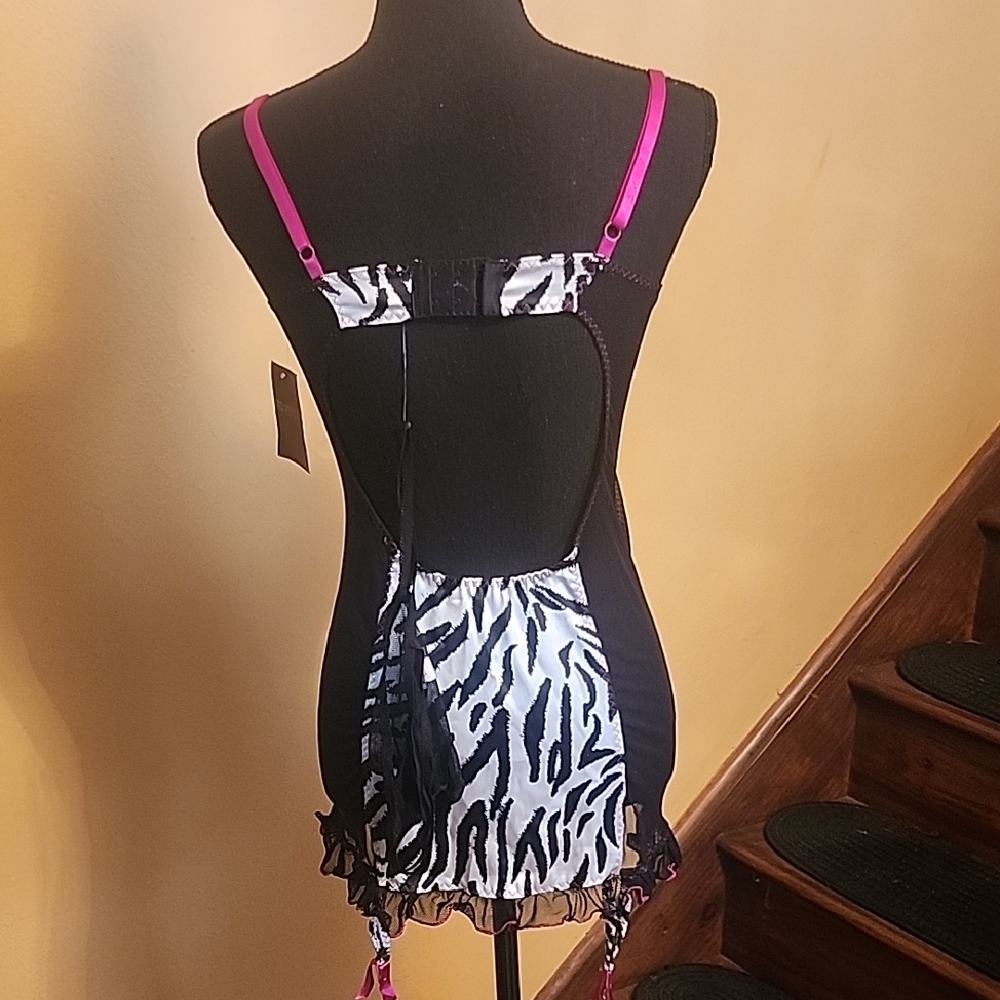 SEDUCTION BY FREDERICK'S Zebra Print Chemise Set w/ G-String Size L - Picture 3 of 7